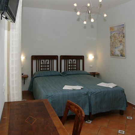 Dolcevitasorrento Guest House Екстер'єр фото