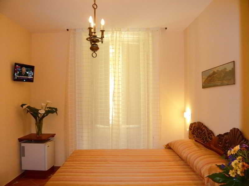Dolcevitasorrento Guest House Екстер'єр фото